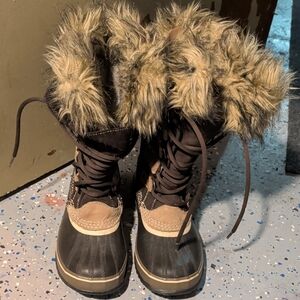 Sorel Joan of Arctic Boots